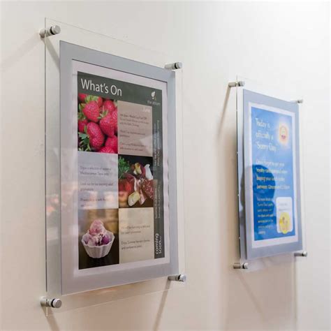 wall poster holder